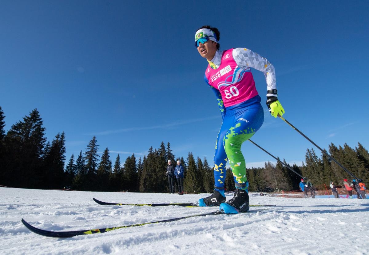 Brasileira conquista medalha de ouro inédita nos Jogos Olímpicos de Inverno
